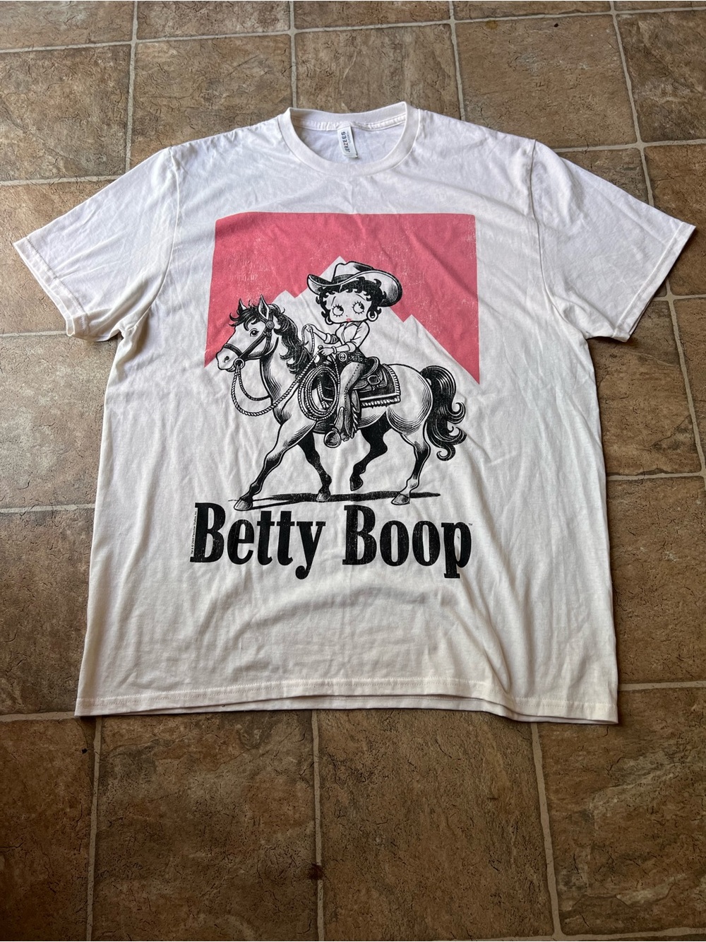 Betty Boop White T‑Shirt with Pink Graphic